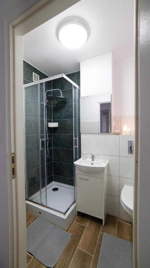 Wow Rooms Warszawa Exteriör bild